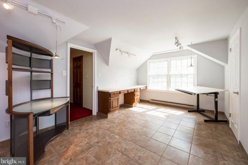 209 Knapp Rd, Lansdale PA 19446-1731 exterior