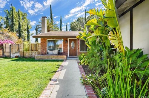 14628 Camelia Hill Way, Santa Clarita, CA 91387-1901
