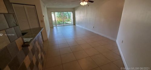 6272 186th St, Hialeah, FL 33015-6000