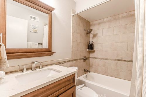 26316 Plata Ln, Calabasas CA  91302-2611 exterior