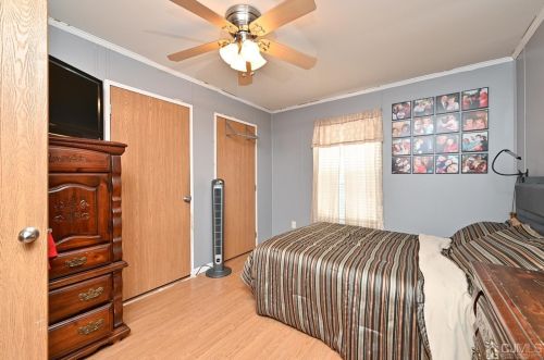 43 Bayshore Mobile Mnr, Hazlet NJ  07730-4129 exterior