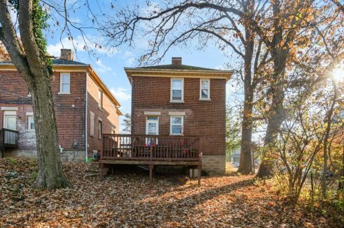 102 Elm St, Miami OH  45056-1742 exterior