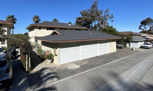 220 El Camino Real, Oceanside CA  92058-1765 exterior