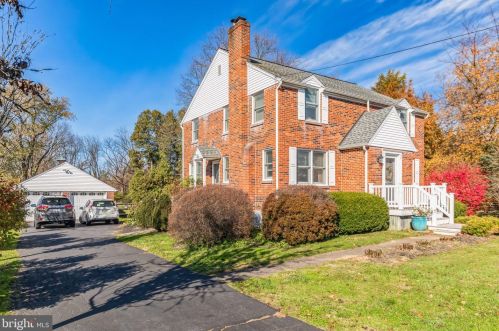 1001 Wentz Rd, Blue Bell, PA 19422-1836
