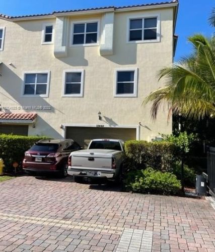 12444 18th Ct, Hollywood FL  33028 exterior