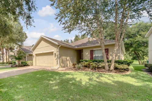 624 Preakness Cir, Deland, FL 32724-8008