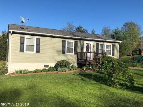 3360 Springview Dr, Christiansburg, VA 24073-6866