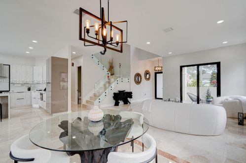 3586 143rd Ave, Hollywood FL  33027-4704 exterior