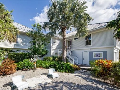 1114 Captains Walk St, Sanibel, FL 33957-5004