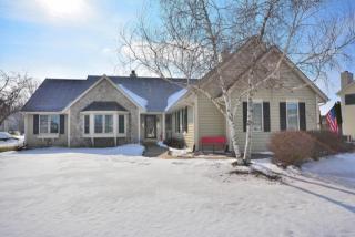 1617 Legend Cir, Waukesha WI  53189-8099 exterior