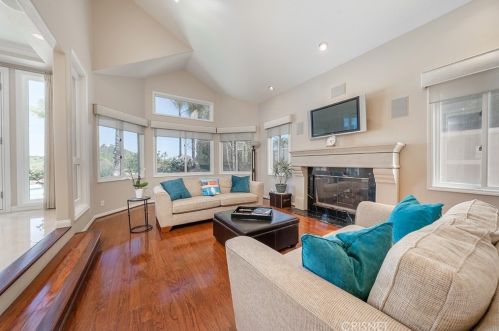 3622 Reina Ct, Calabasas CA exterior