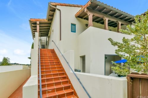 999 Silver Spur Rd, Palos Verdes Estates CA  90274-3805 exterior
