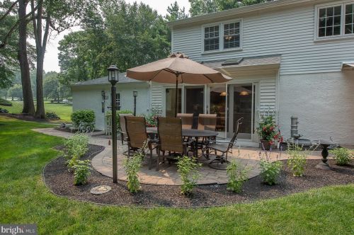 10 Running Brook Rd, Glen Mills PA  19342-1217 exterior