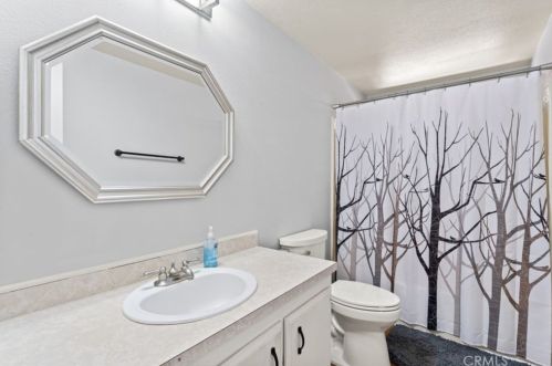 24799 Split Rail Rd, Wildomar CA  92595-9266 exterior