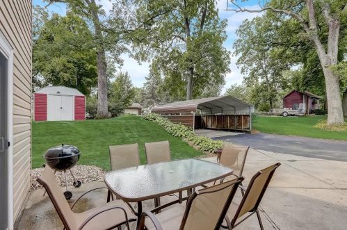 144 Phillips Ln, Lake Mills WI  53551-1511 exterior