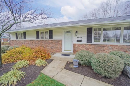 8926 Cavalier Dr, Cincinnati, OH 45231-5044