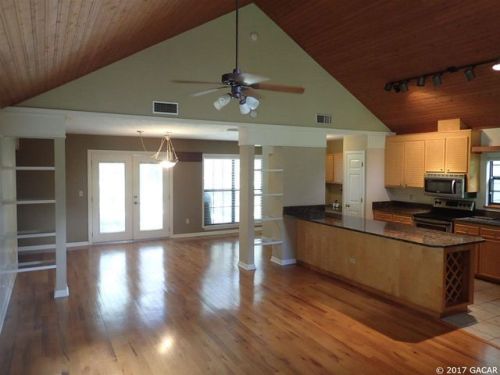 207 Tuscawilla Rd, Micanopy, FL 32667-4222
