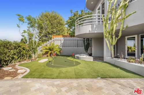 22733 De Kalb Dr, Calabasas CA  91302-4805 exterior