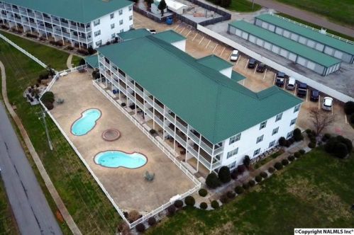 5835 Bay Village Dr, Athens, AL 35611-8789