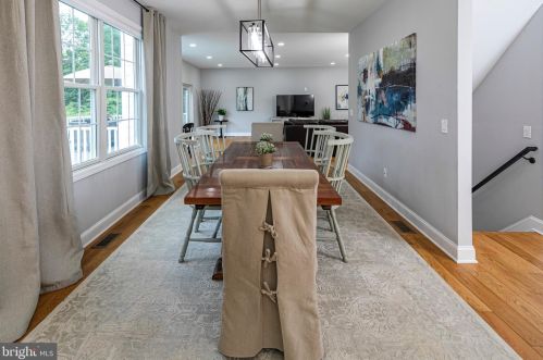 107 Westcott Rd, Princeton NJ  08540-3061 exterior