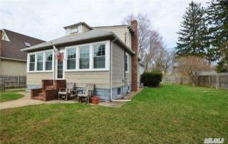 1015 Harrison Dr, Center Port, NY 11721-1060