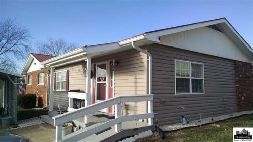 108 Cedar Crest Dr, Huntington, WV 25704-9659