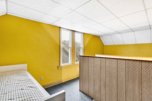 213 Elizabeth St, Pittsburgh PA  15207-1819 exterior