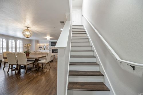 416 Emily Rose Cir, Windsor CA  95492-7732 exterior