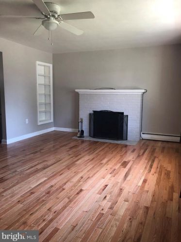 121 Green St, Camp Hill PA  17011-6716 exterior