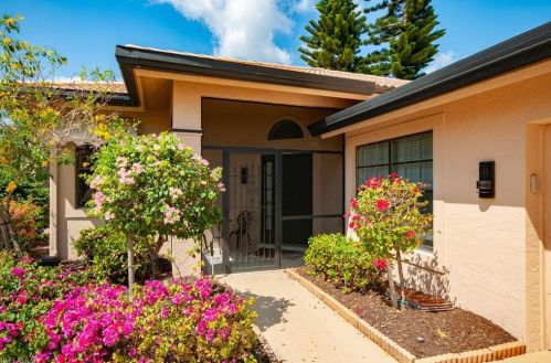 13020 Southampton Dr, Bonita Springs, FL 34135-3405