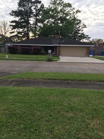 204 Willowood Dr, Franklin, LA 70538-6328