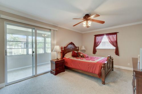 239 Saxony, Delray Beach FL  33446-1842 exterior