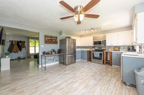 1100 Bellevue St, Green Bay, WI 54302-2210