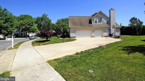 136 Vining Run, Camden-Wy, DE 19934-8203
