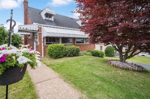 139 Vesper St, Bridgeville, PA 15017-2627