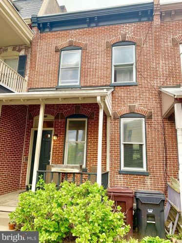 1822 Scott St, Wilmington, DE 19806-2318