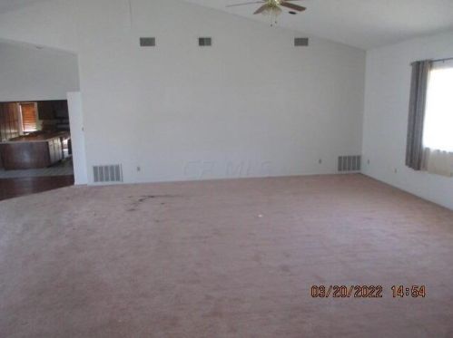 1855 Beacon St, Washington Ch OH  43160-1759 exterior