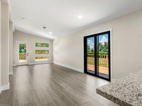 3264 Woodside Ave, Naples, FL 34112-7334