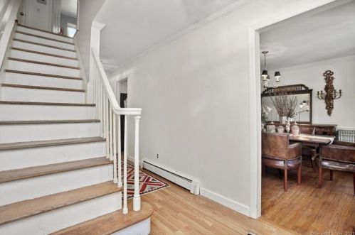 190 Briscoe Rd, New Canaan CT  06840-2303 exterior