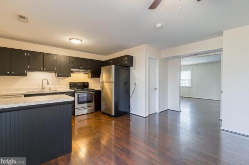 2 Farrell Ln, Fredericksburg VA  22408-4004 exterior