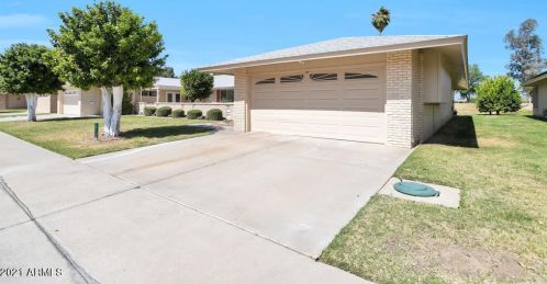 10112 Mountain View Rd, Sun City, AZ 85351-4817