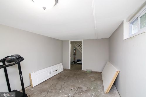 335 Washington St, West Deptford NJ  08066-1083 exterior