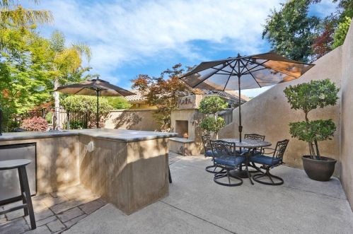 1238 River Pointe Dr, Lodi CA  95240-0564 exterior