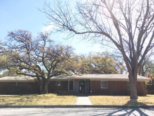 2007 China St, Fife, TX 76825-7311