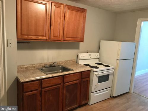 20 Chestnut St, Norristown, PA 19401-3964