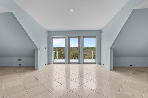 4150 Dingman Dr, Sanibel FL 33957-5107 exterior