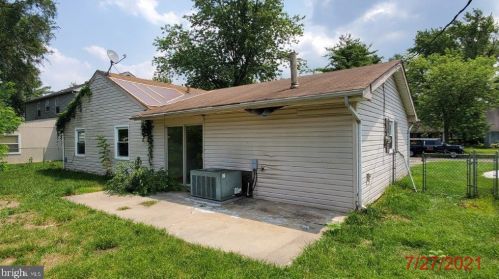 79 Messenger Ln, Willingboro, NJ 08046-2913