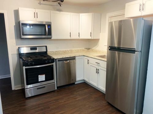 3048 Kenwood St, Hammond, IN 46323-1143