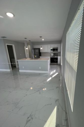 39 Hamlin Ct, Lehigh Acres FL  33936-7235 exterior