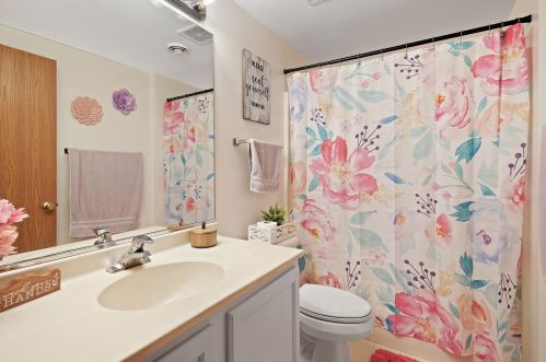 1849 Sunset Dr, Twin Lakes WI  53181-9249 exterior